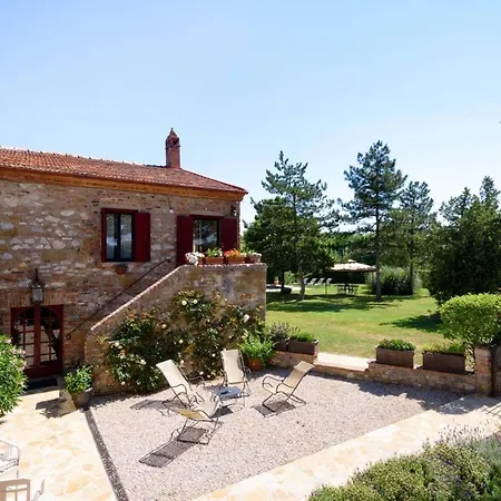 Ferienhaus Charming House In + Pool Trequanda