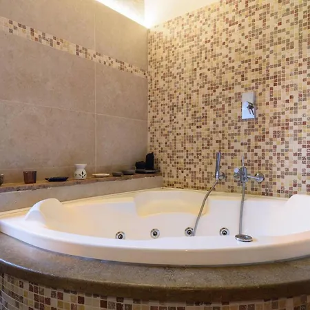 Charming House In + Pool 度假居 特雷宽达