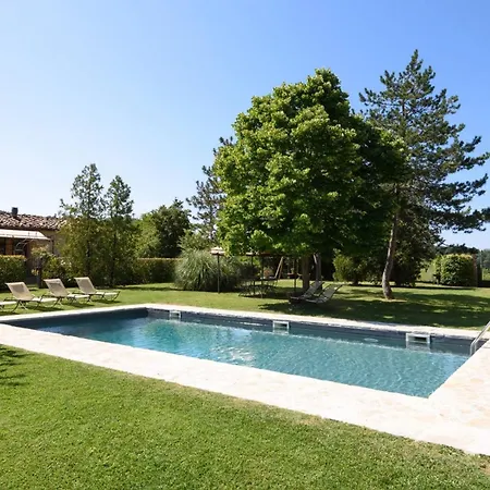Ferienhaus Charming House In + Pool *