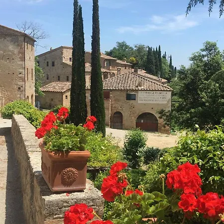 Charming House In + Pool Ferienhaus Trequanda